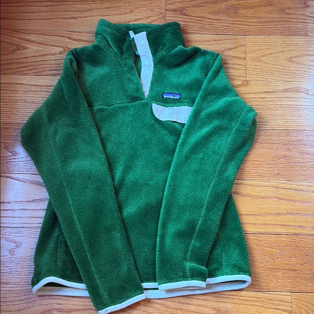 Patagonia Green Fleece Quarter Button Up